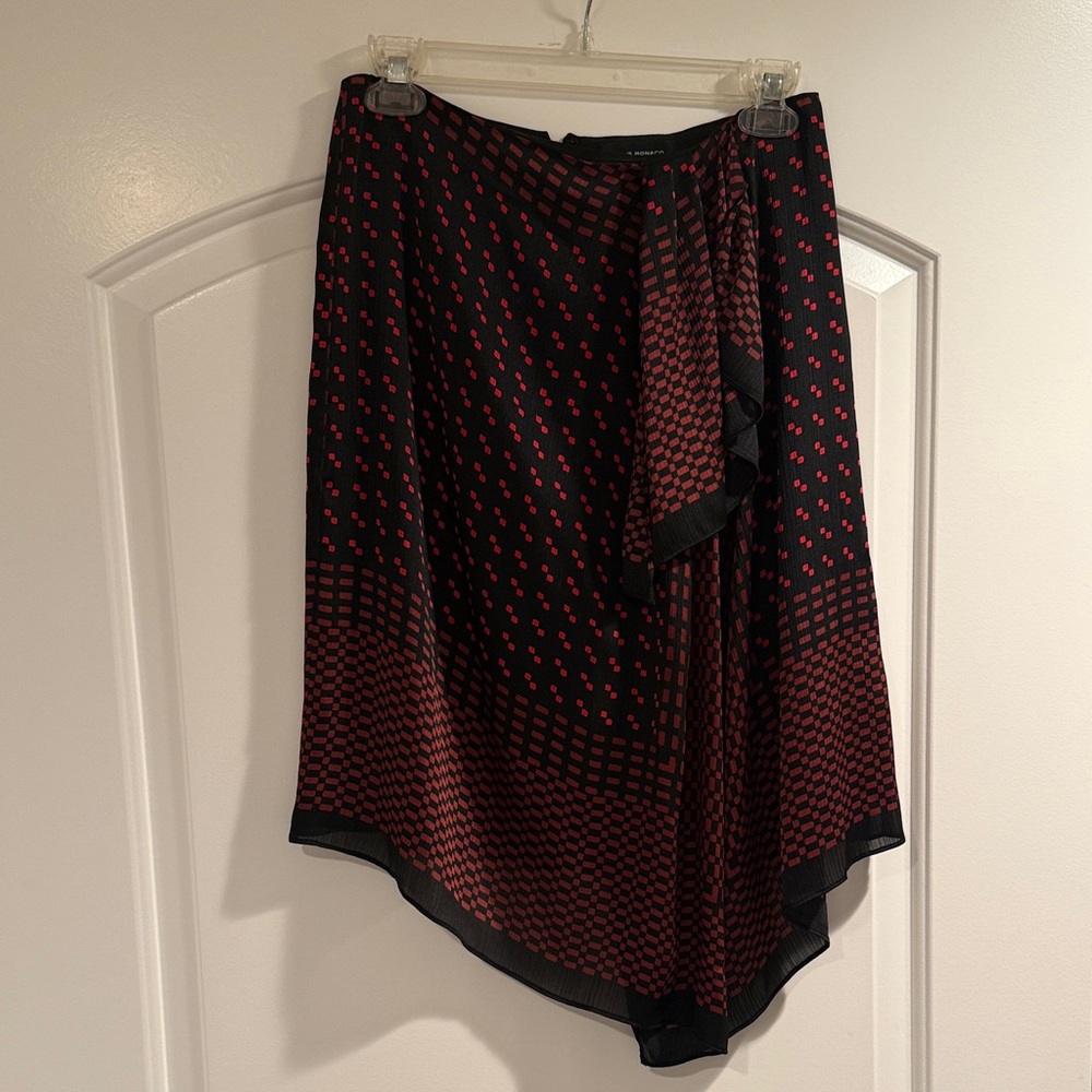 Club Monaco Black and Red Asymmetrical Skirt